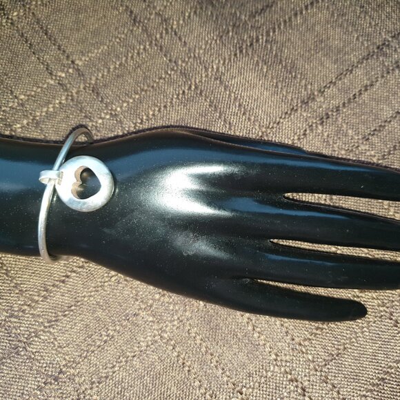 Stunning Vintage Solid 925 Sterling Silver Big Heart Charm Cuff Bangle Bracelet - Picture 7 of 14